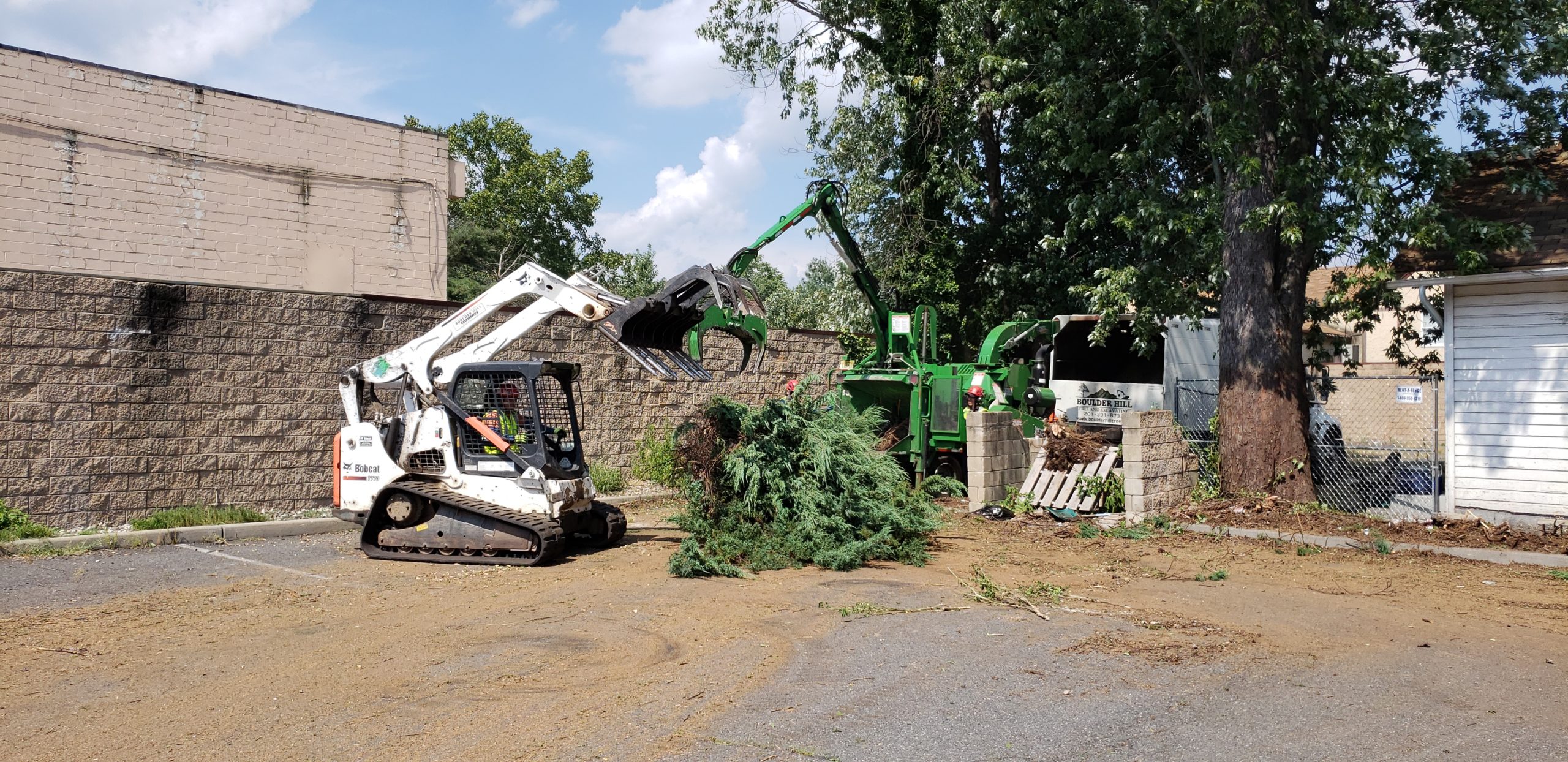 Boulder Hill Tree Service Removal Machinery